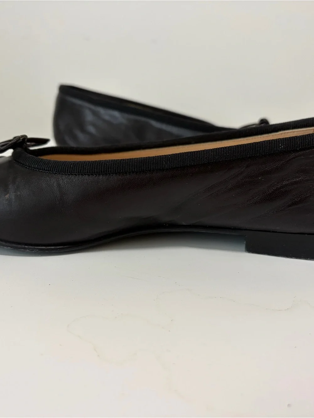 CHANEL Black Lambskin & Patent Calfskin Ballet Flats size 39